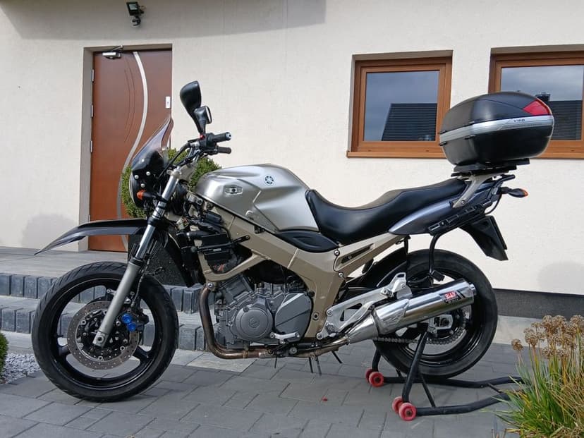 # Supermoto Yamaha TDM 900 Wtrysk. Kufer