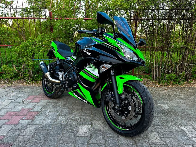 Kawasaki Ninja 650 A2