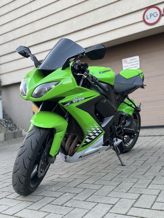 Kawasaki ZX10R 2010 lift zadbane Zamiana R1