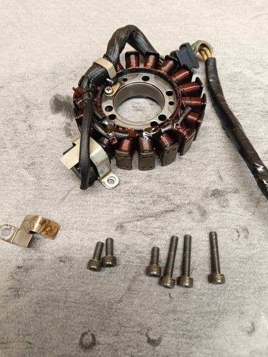 Zapłon stator stojan impulsator części Suzuki DRZ DR-Z 400 E S SM LTZ