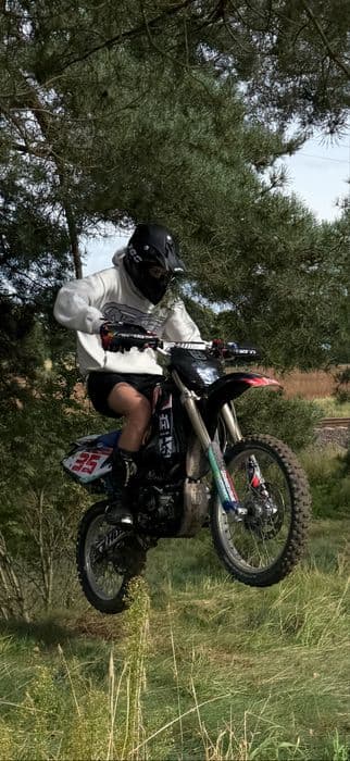 Husqvarna 250 silnikiem loncin