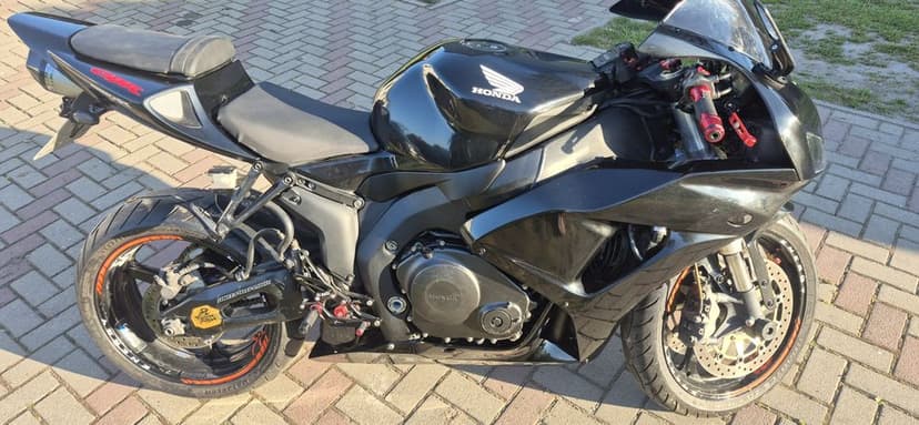 Honda cbr1000rr sc57 b