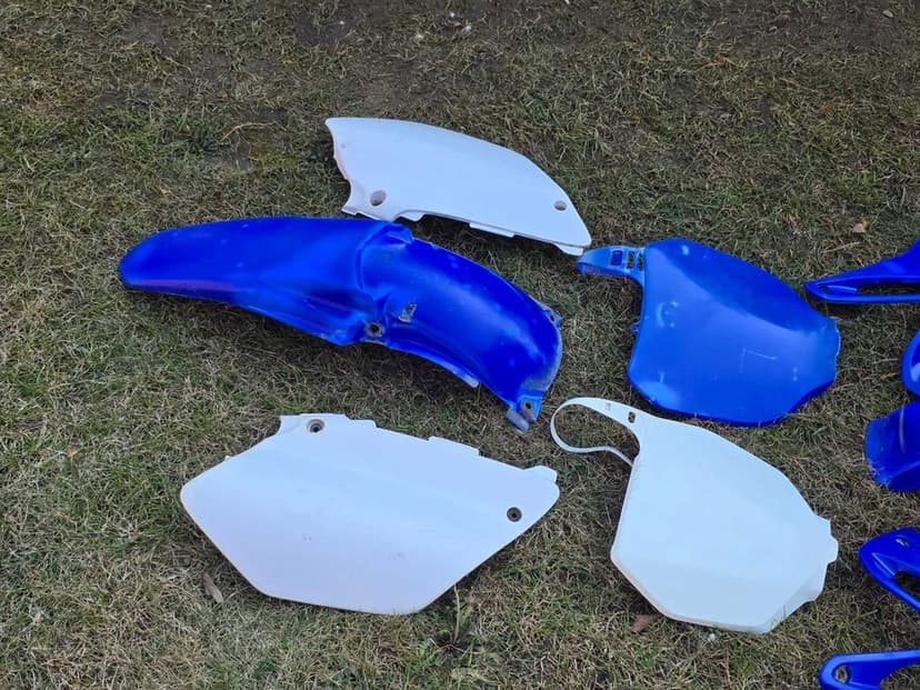 Komplet zestaw plastików Yamaha YZ 125 / 250 r. 02-05