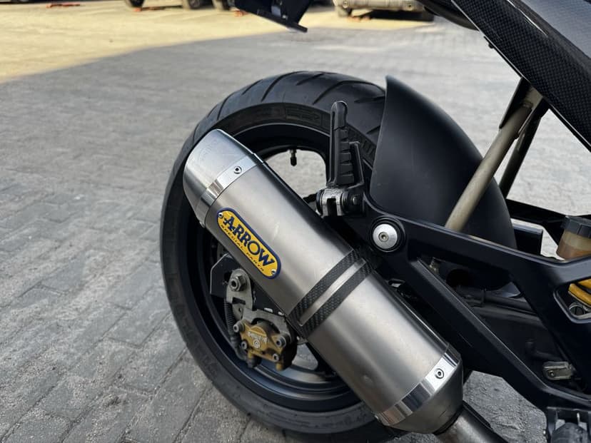 Ducati Monster 600 Cafe Racer