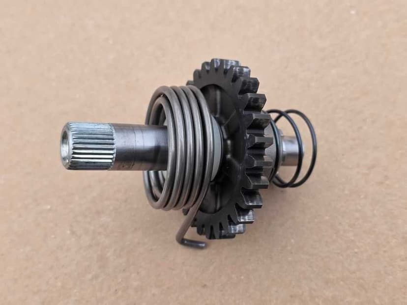 Wałek mechanizm kopki kopniaka startera Suzuki RM 125 r. 01-08 OEM