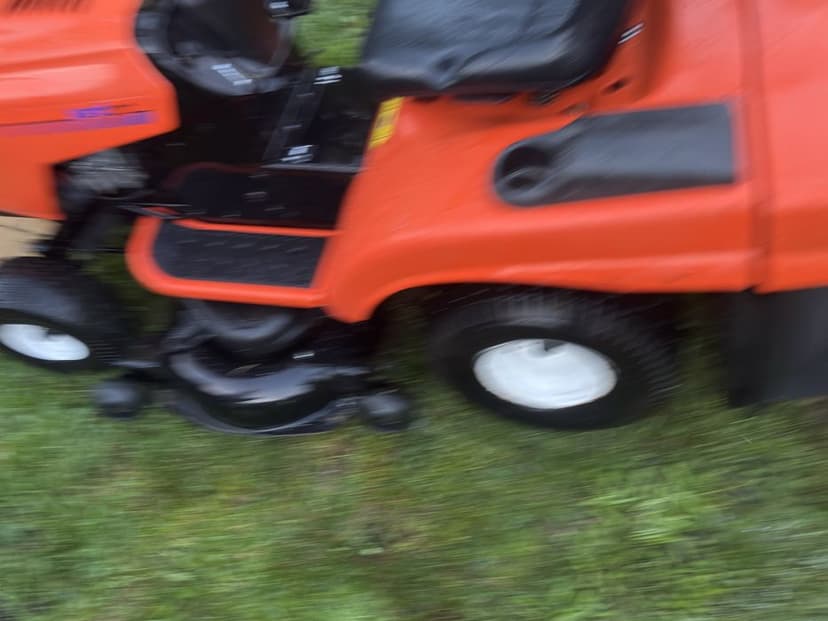 Kosiarka traktorek Husqvarna ,Yard Pro,pompa oleju 16km 2 cylindry