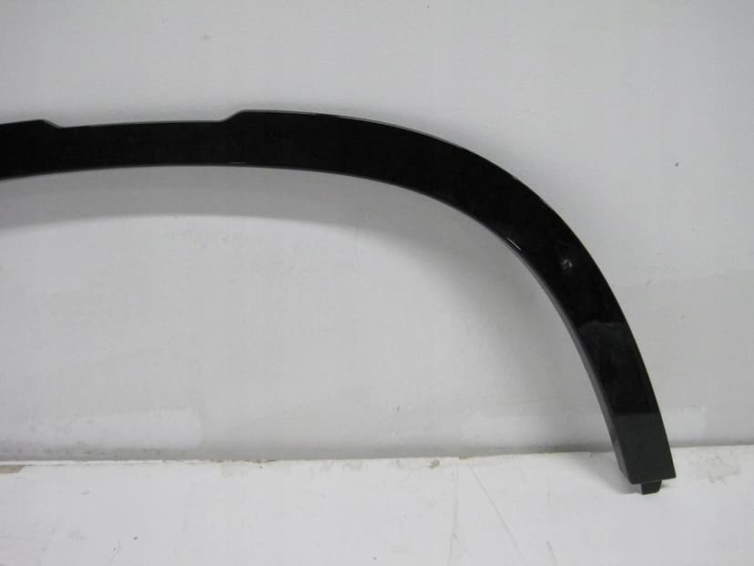 NAKŁADKA BŁOTNIKA PRZÓD LEWA LAND ROVER DEFENDER L8B2-16A075-BX