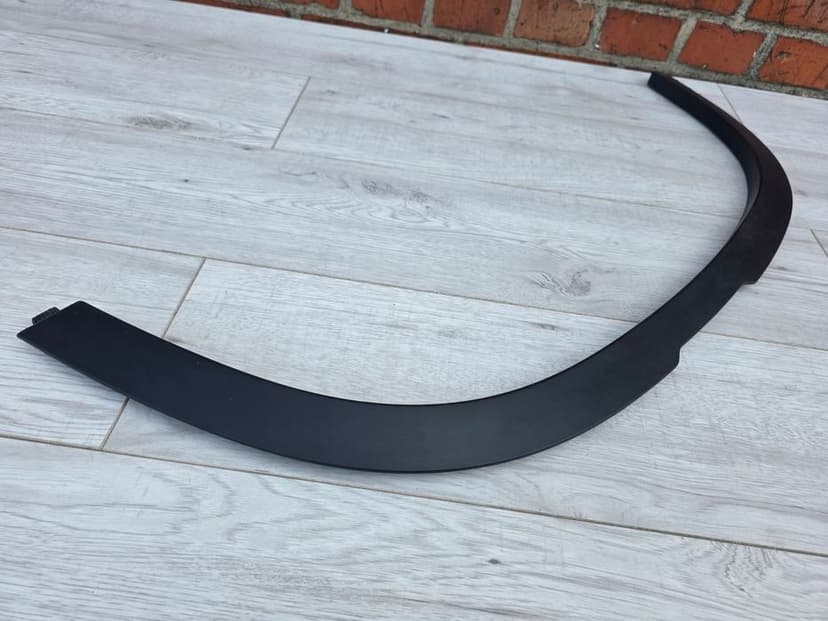 listwa błotnika przód lewa land rover defender l663 ii l8b2-16a075-a