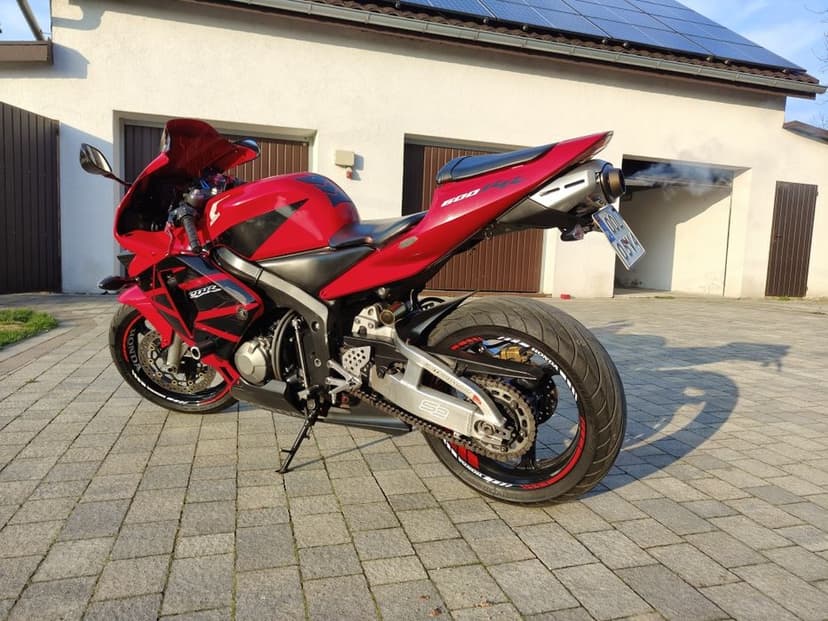 Honda CBR 600 RR 2003   nowe opony oleje filtry  ważny przegląd i OC