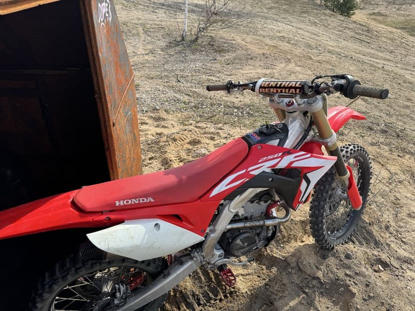 Honda CRF 250 R 2018 r. Wydech HGS 3 mapy zaplony. Rozrusznik
