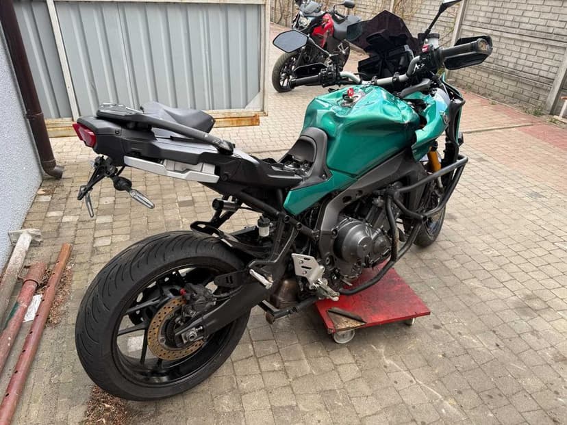 Yamaha MT-09, Tracer 9, 2021r uszkodzony, dokumenty