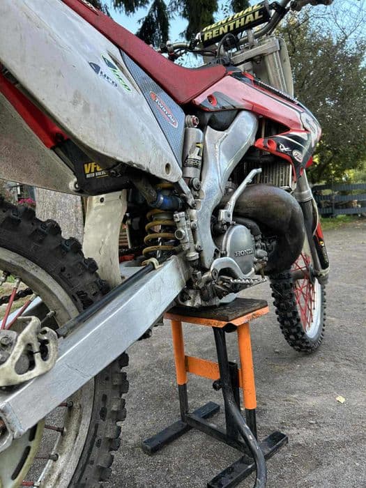 Honda cr125 seta 2003r vforce domaracing rental
