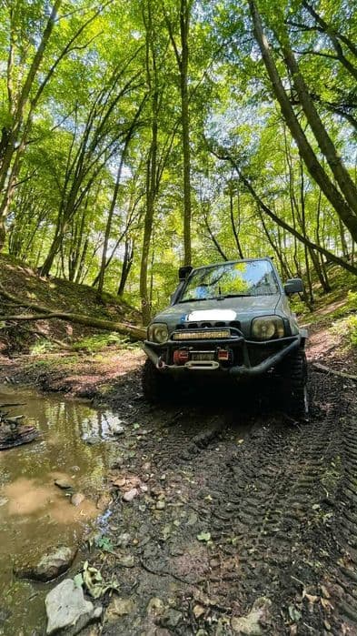 Suzuki Jimny - off-road