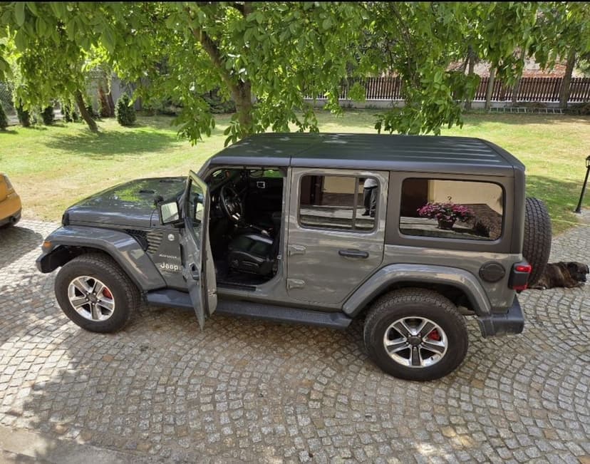 Jeep Wrangler Sahara 3.6v6