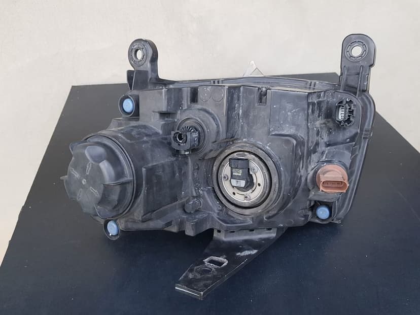 Jeep Grand Cherokee WK2 reflektor lampa prawa oryginal