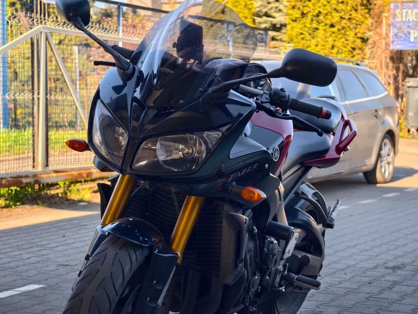 YAMAHA FZ-1 fazer ZADBANY bez wkładu !