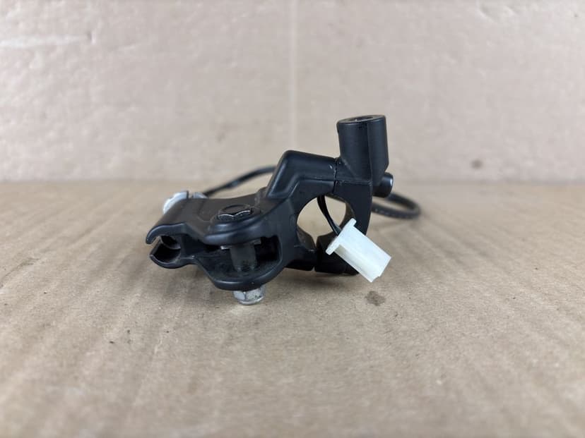 Ducati Monster 821 Mocowanie Klamki Sprzęgła Brembo + Czujnik dźwigni