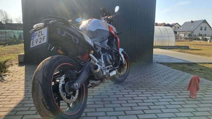 BMW F900R 2021 wydech dominator