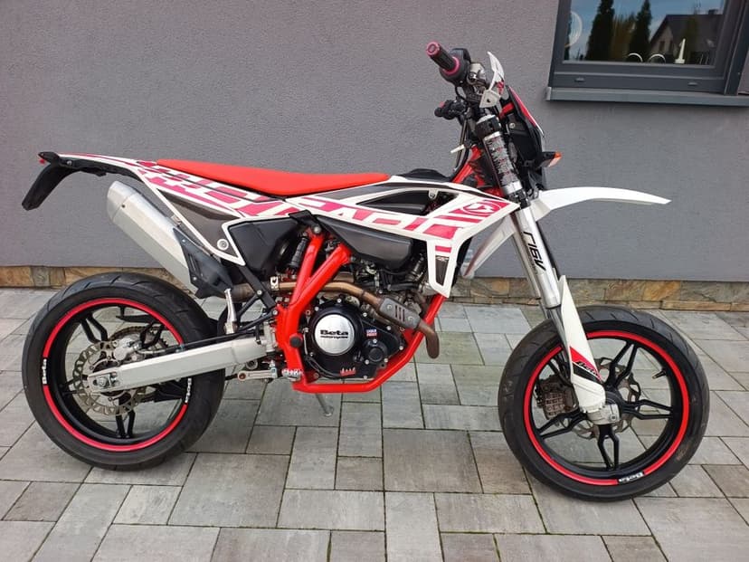 Beta rr 125 r2023 LED kat.B