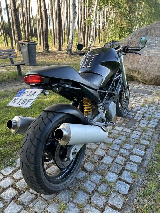 Ducati Monster 620cc 2004r.