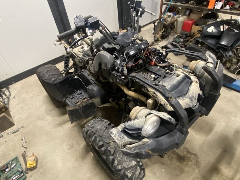 Częśći plastiki połoś lewa prawa wahacz zwrotnica Yamaha grizzly 700