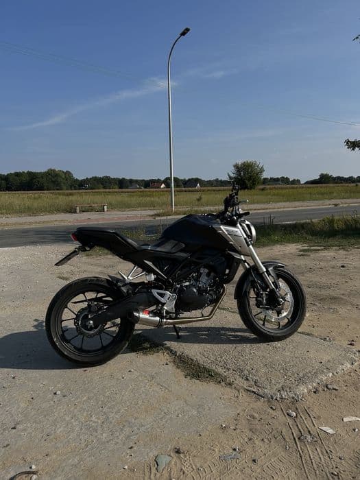 Honda CB125R (przebieg 3223km)