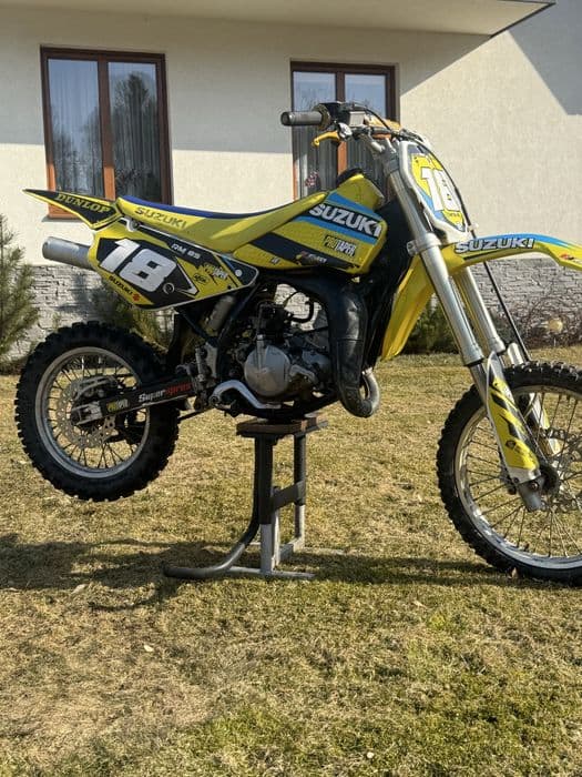 Suzuki rm 85 (sx,kx,yz,cr)