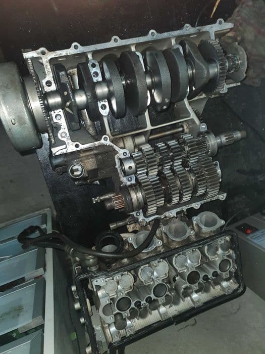 Kawasaki zx6r 95-97r. Silnik części