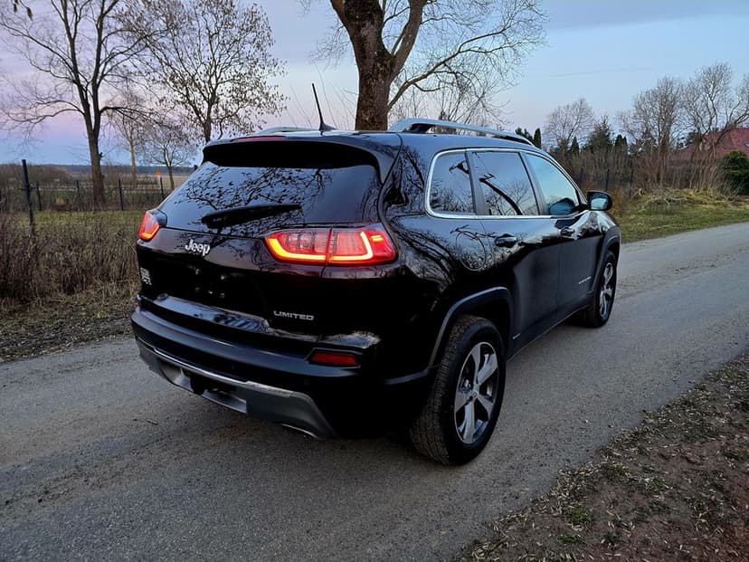 Jeep Cherokee Limited 3.2 v6 4x4 Active Drive