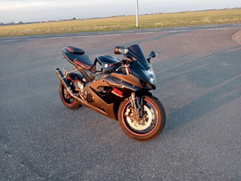 Suzuki Gsxr 1000 k5 k6