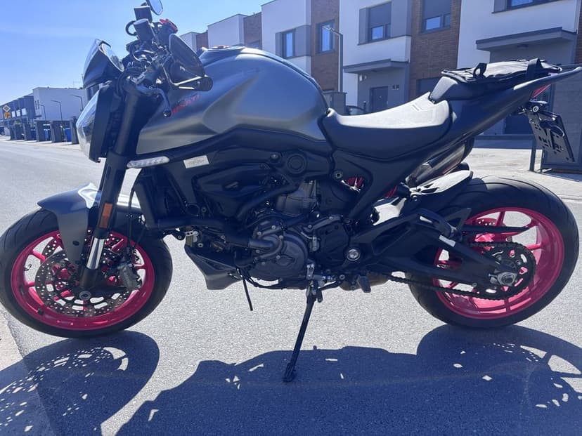 Sprzedam Dukati monster 937
