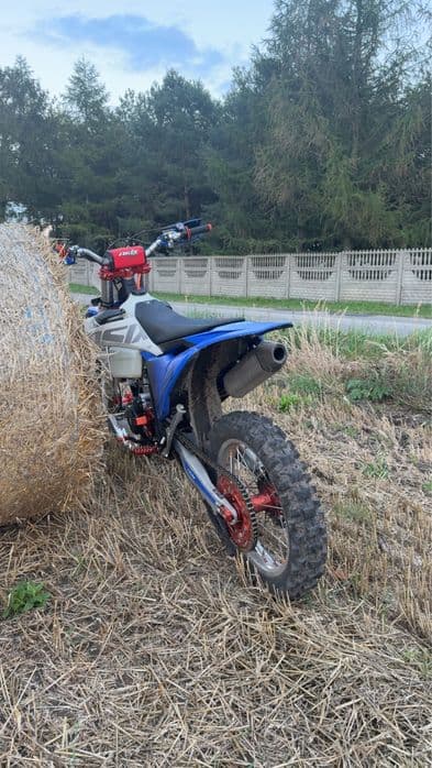 Asix xr99 jak nowy !! 9 600 tys jak nowy !! Odbiór od poniedziałku