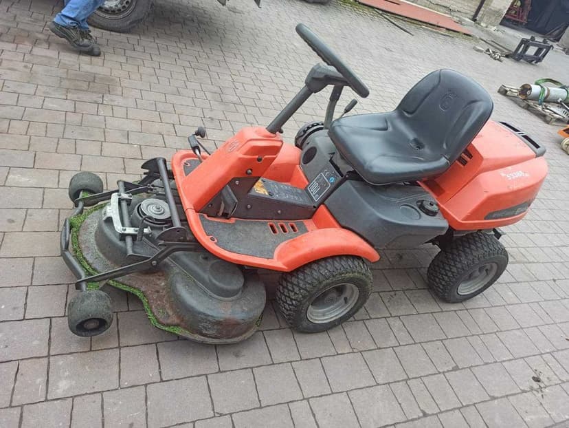 Kosiarka, traktorek, Husqvarna Rider 16