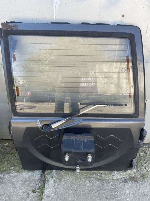 Drzwi nissan patrol y60 tyl klapa