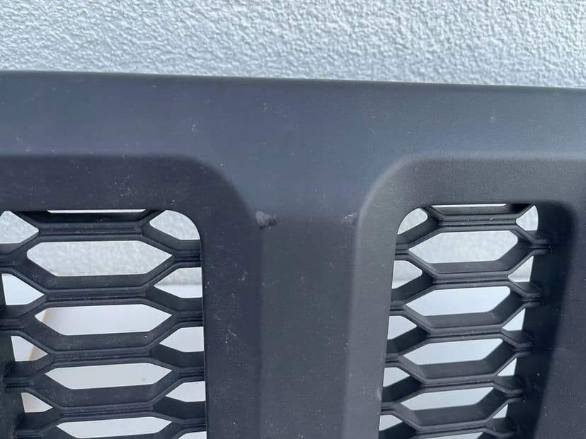 atrapa grill suzuki jimny iv 4 72111-78ro 18-