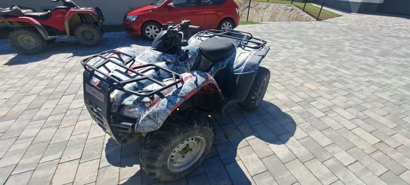Honda trx 420 2013 rok.