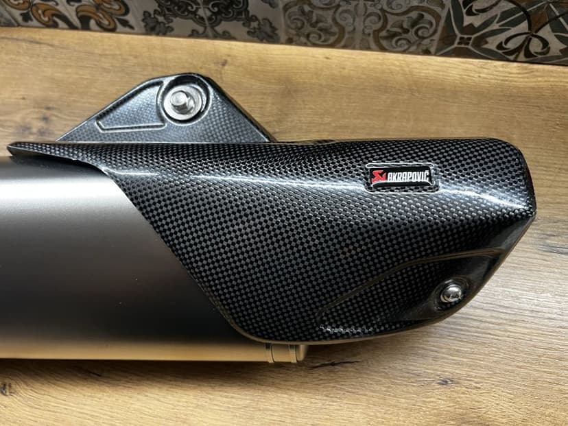 Tłumik Akrapovic NOWY carbon 60mm Aprilia RSV4 Tuono