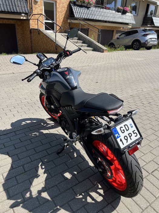 Yamaha mt 125 naked stan bdb. Niski przebieg