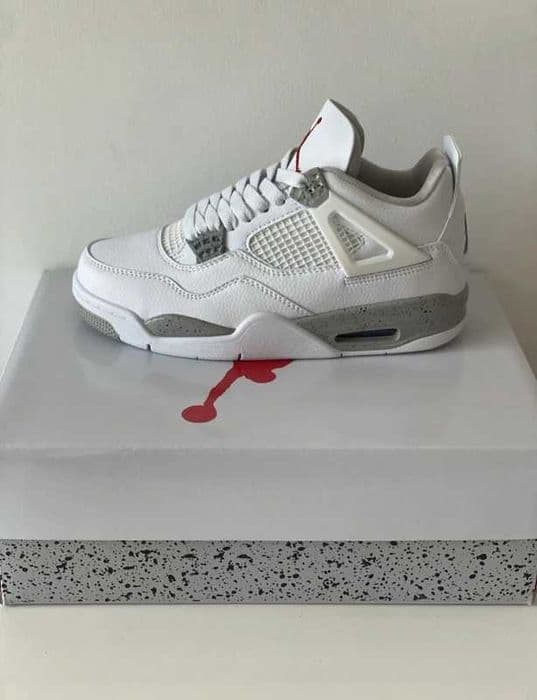 Buty sportowe Jordan_4_Retro_White_Oreo R.39