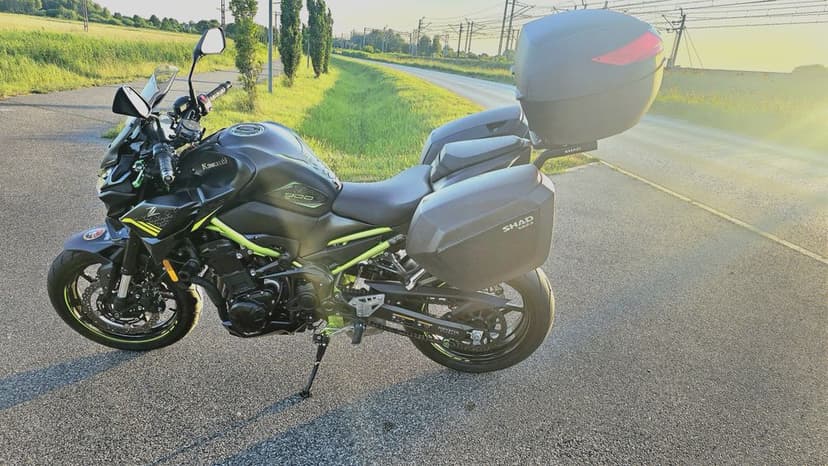 Sprzedam kawasaki Z 900 z 2021r