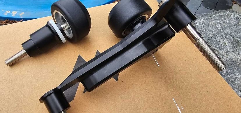 Crashpady osłony silnika BMW S1000RR 2023-26 Evotech Performance