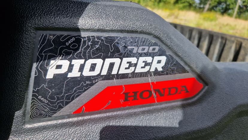 Quad Honda Pioneer 700