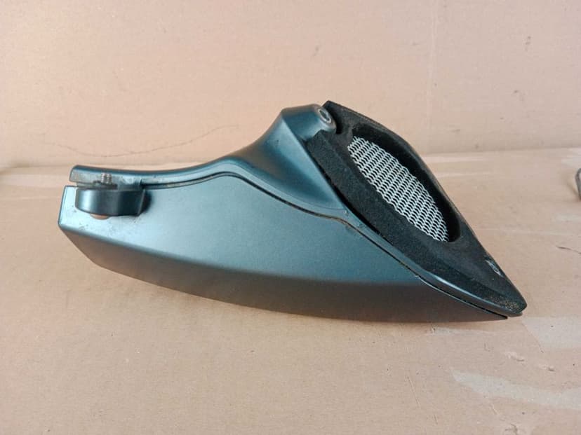 Aprilia Tuono RSV 1000 Mille Prawy Wlot Tunel Powietrza 02-05 Tunel