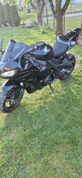 Honda cbr1000rr sc57 b