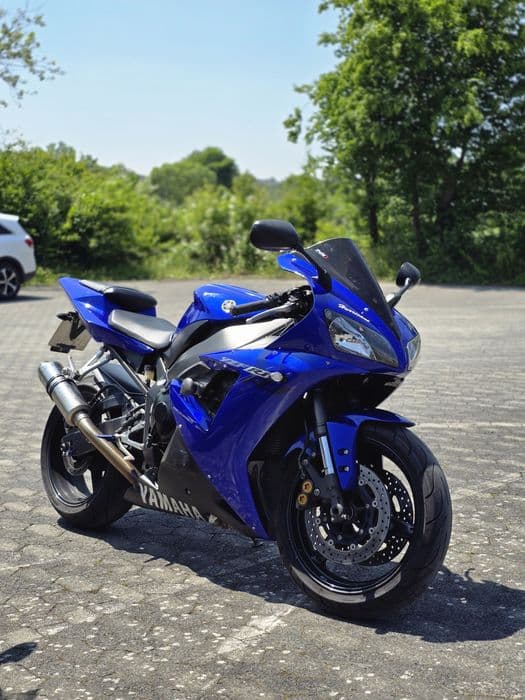 Yamaha R1 RN09 2002 | 37 tys. km | Bezwypadkowa | Niemcy | MIVV |