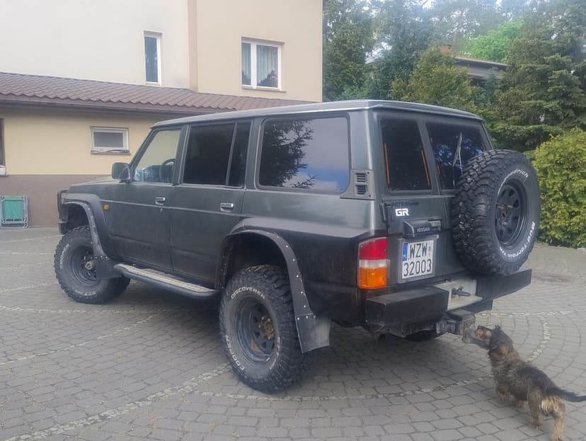 Nissan Patrol Y60