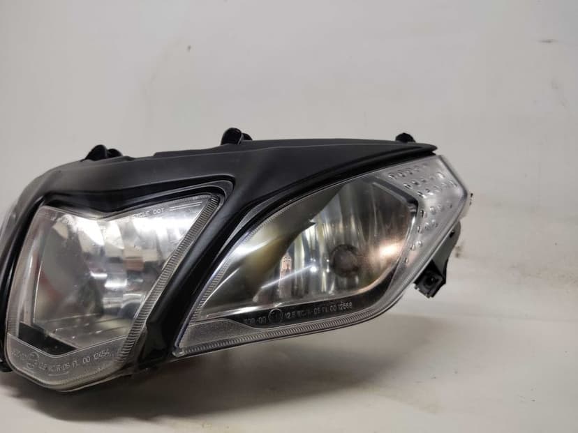 APRILIA RS4 TUONO 125 Lampa Przednia Przód Reflektor