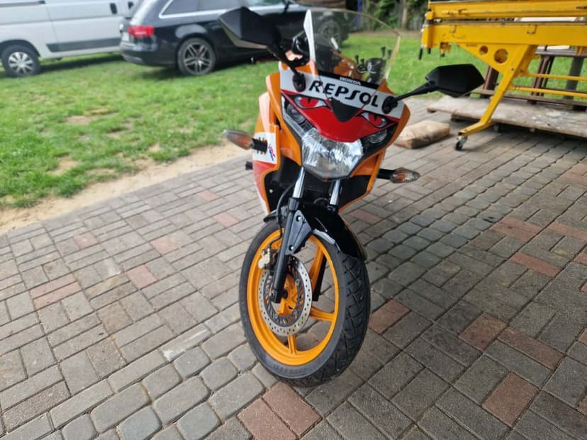 HONDA CBR 125 Repsol