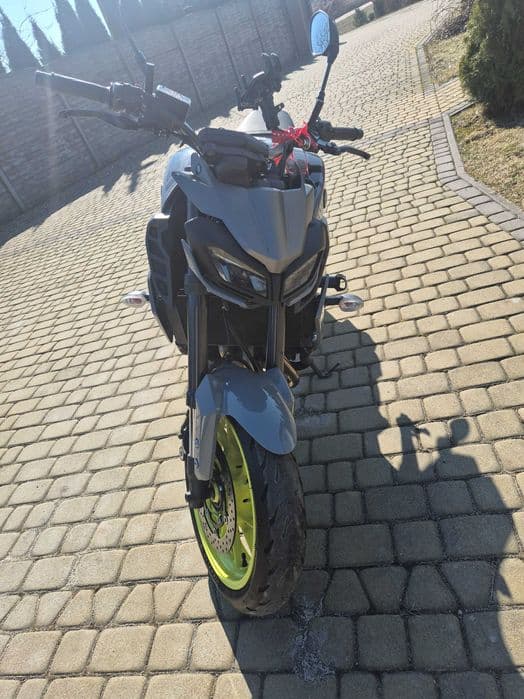 Yamaha mt09 2017 Night Fluo