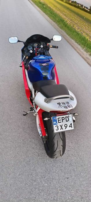 Honda CBR 600 F4 PC35